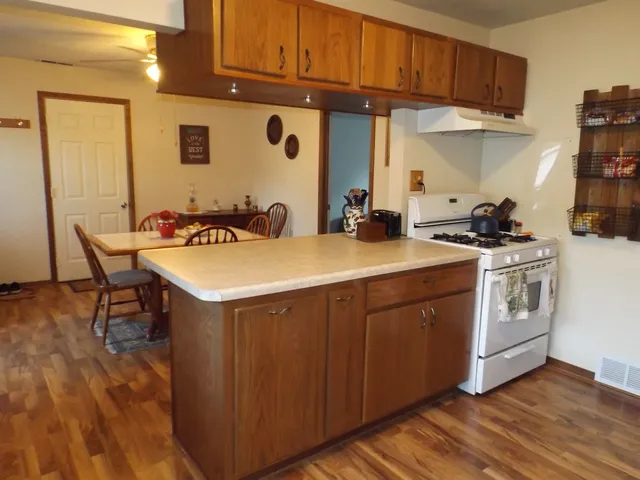 $115,500 | 2012 13th Avenue, Rock Falls, IL 61071