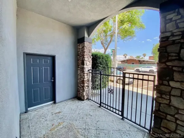 a view of a large window with an outdoor space