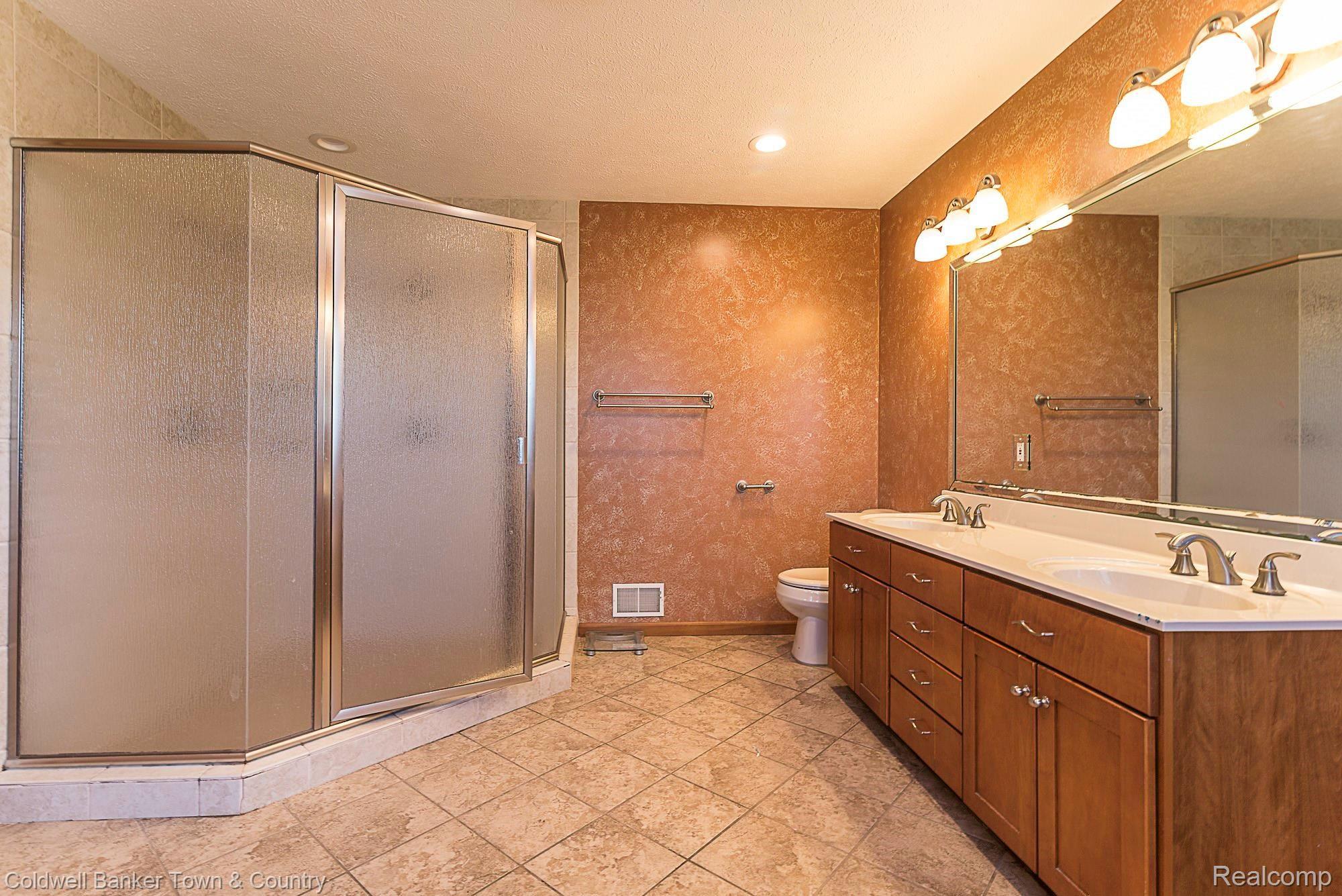 7110 Wiggins Road Howell, MI 48855 - Photo 25 of 63 DSC_0591.jpg