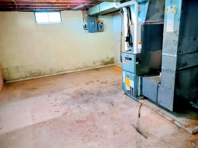 $305,000 | N5583 County Road West, Princeton, WI 54968