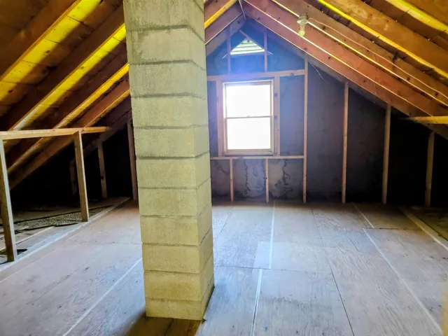 $305,000 | N5583 County Road West, Princeton, WI 54968