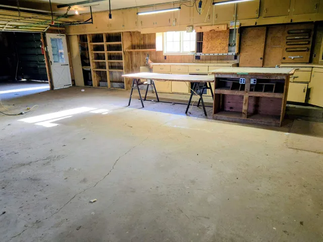 $305,000 | N5583 County Road West, Princeton, WI 54968