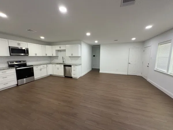 $1,850 | 3635 Wyoming Street, Houston, TX 77021