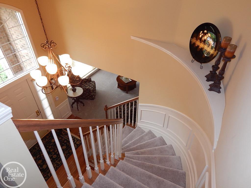 1695 Devonwood Drive Rochester Hills, MI 48306 - Photo 15 of 37