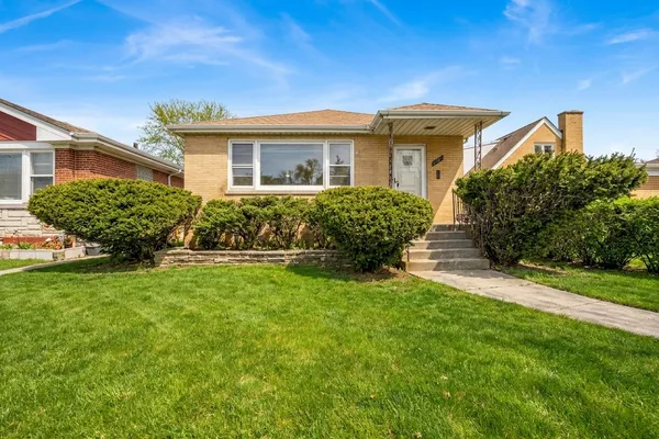 $399,900 | 5265 West Devon Avenue, Chicago, IL 60646