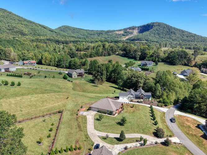 85 Minstead Ridge Young Harris, GA 30582 - Photo 10 of 50