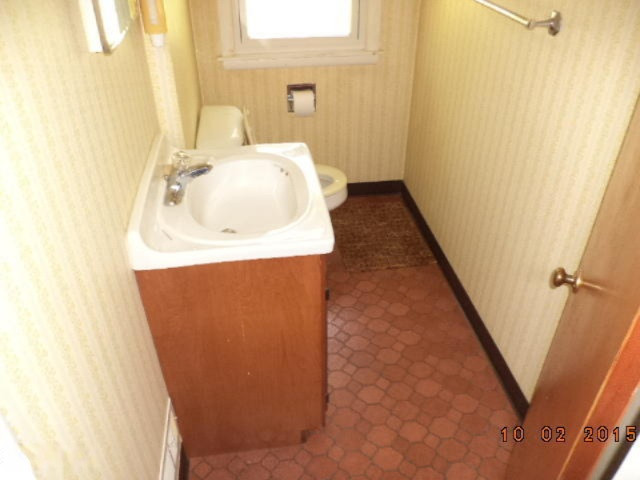 3018 Olney Road Kalamazoo, MI 49006 - Photo 12 of 15 Olney new pictures 008