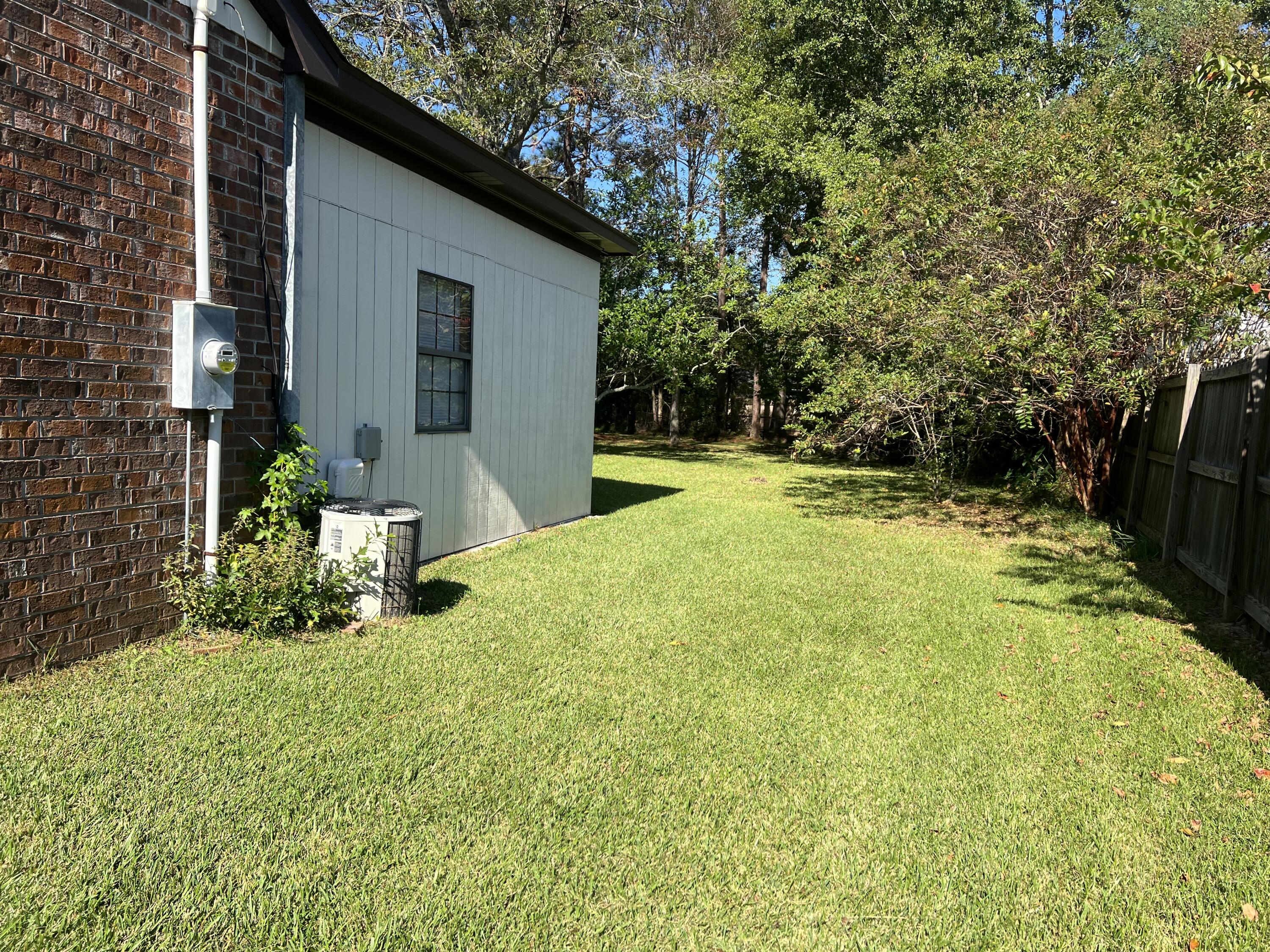 102 Ruffin Court Summerville, SC 29486 - Photo 4 of 7 IMG_4572