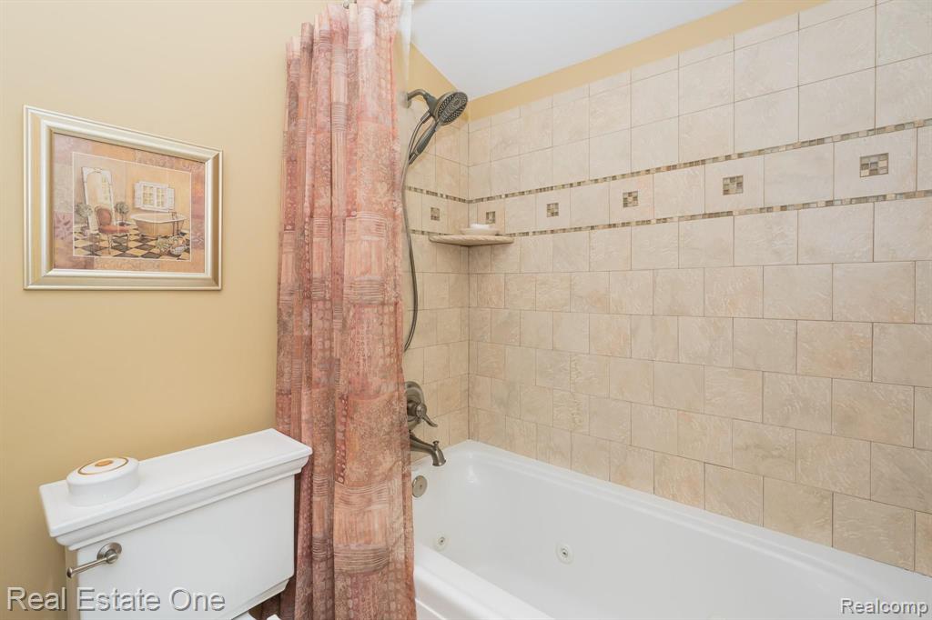 190 Parsons Lane Rochester Hills, MI 48307 - Photo 15 of 22