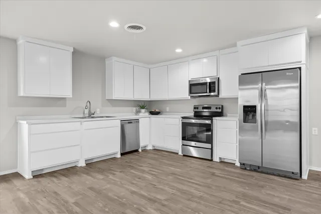 $195,000 | 327 Hiracheta Drive, New Home, TX 79381