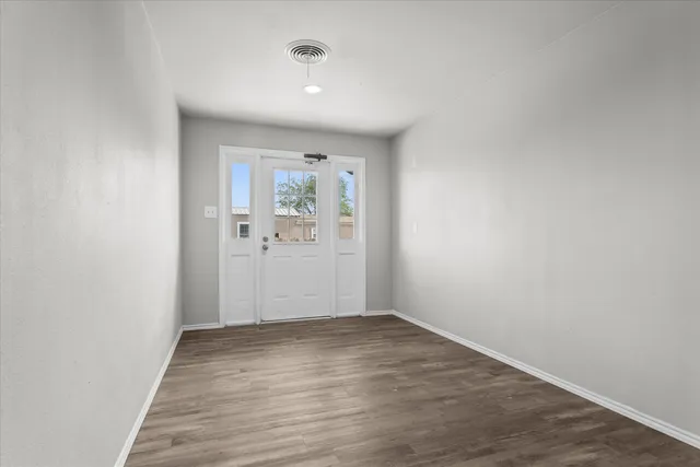 $195,000 | 327 Hiracheta Drive, New Home, TX 79381