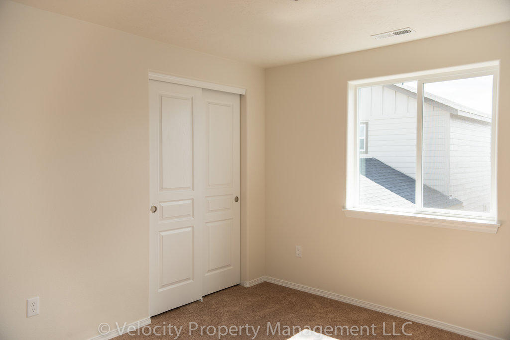 61830 Azalia Place Bend, OR 97702 - Photo 9 of 12 AmandaMaeImages-Azalia-37 (002)
