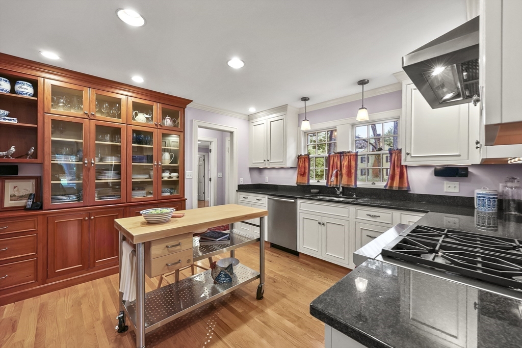 92 Eton Road Longmeadow, MA 01106 - Photo 12 of 40 Gallery Image 12