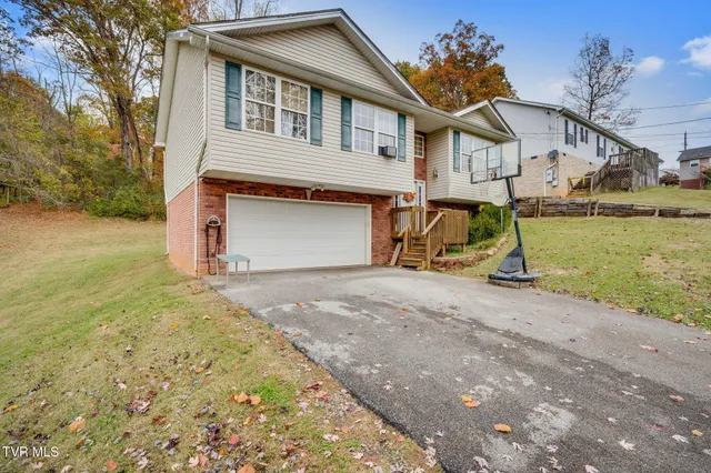 $315,000 | 1000 Faye Street, Kingsport, TN 37660