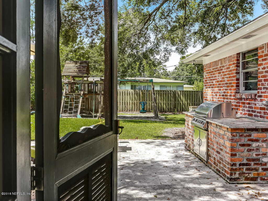 4605 Prince Edward Road Jacksonville, FL 32210 - Photo 36 of 46 4605 Prince Edward Rd-039-50-Back Entran