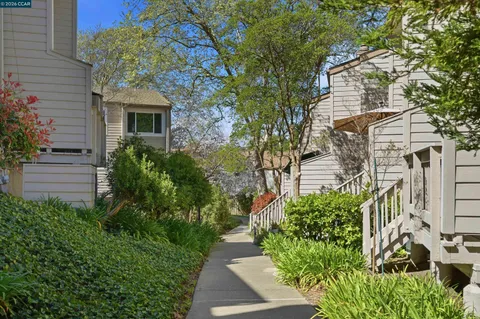 $735,000 | 460 Woodminster Drive, Moraga, CA 94556