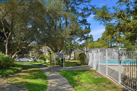 $735,000 | 460 Woodminster Drive, Moraga, CA 94556