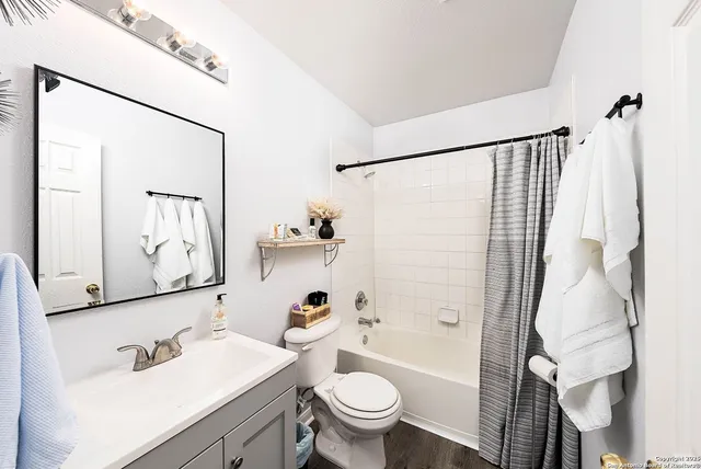 $2,195 | 8318 Braun Walk, San Antonio, TX 78250