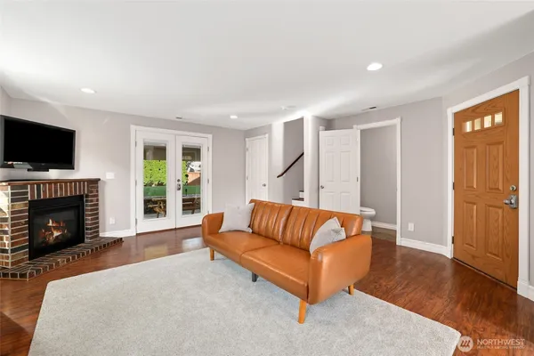 $975,000 | 10816 130th Avenue East, Puyallup, WA 98374