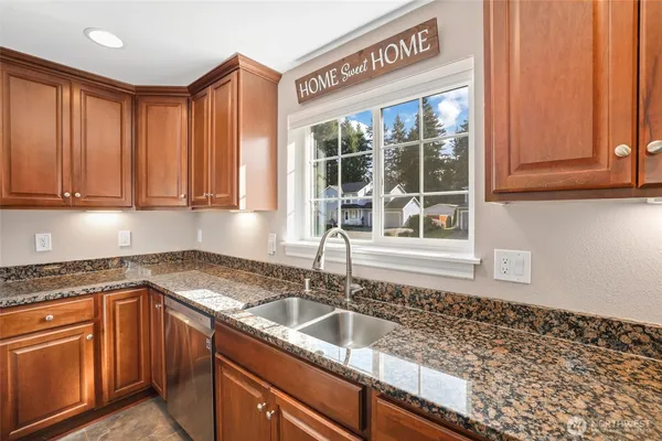 $975,000 | 10816 130th Avenue East, Puyallup, WA 98374