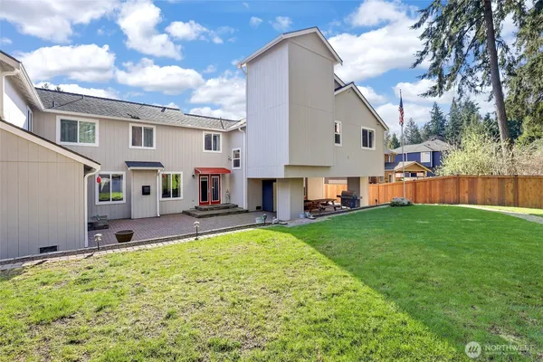 $975,000 | 10816 130th Avenue East, Puyallup, WA 98374