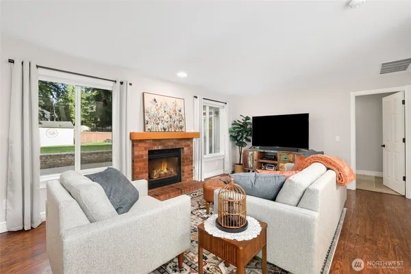 $975,000 | 10816 130th Avenue East, Puyallup, WA 98374