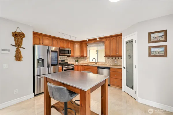 $975,000 | 10816 130th Avenue East, Puyallup, WA 98374