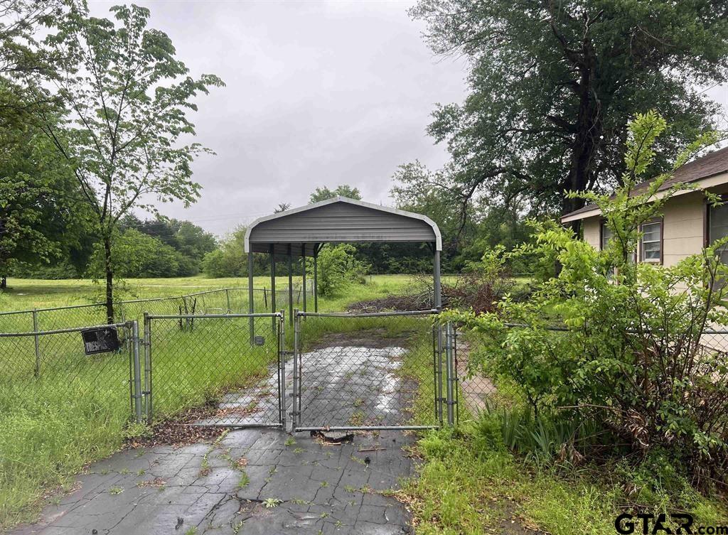 582 East Main Street Van, TX 75790 - Photo 5 of 12 a garden view with a seating space