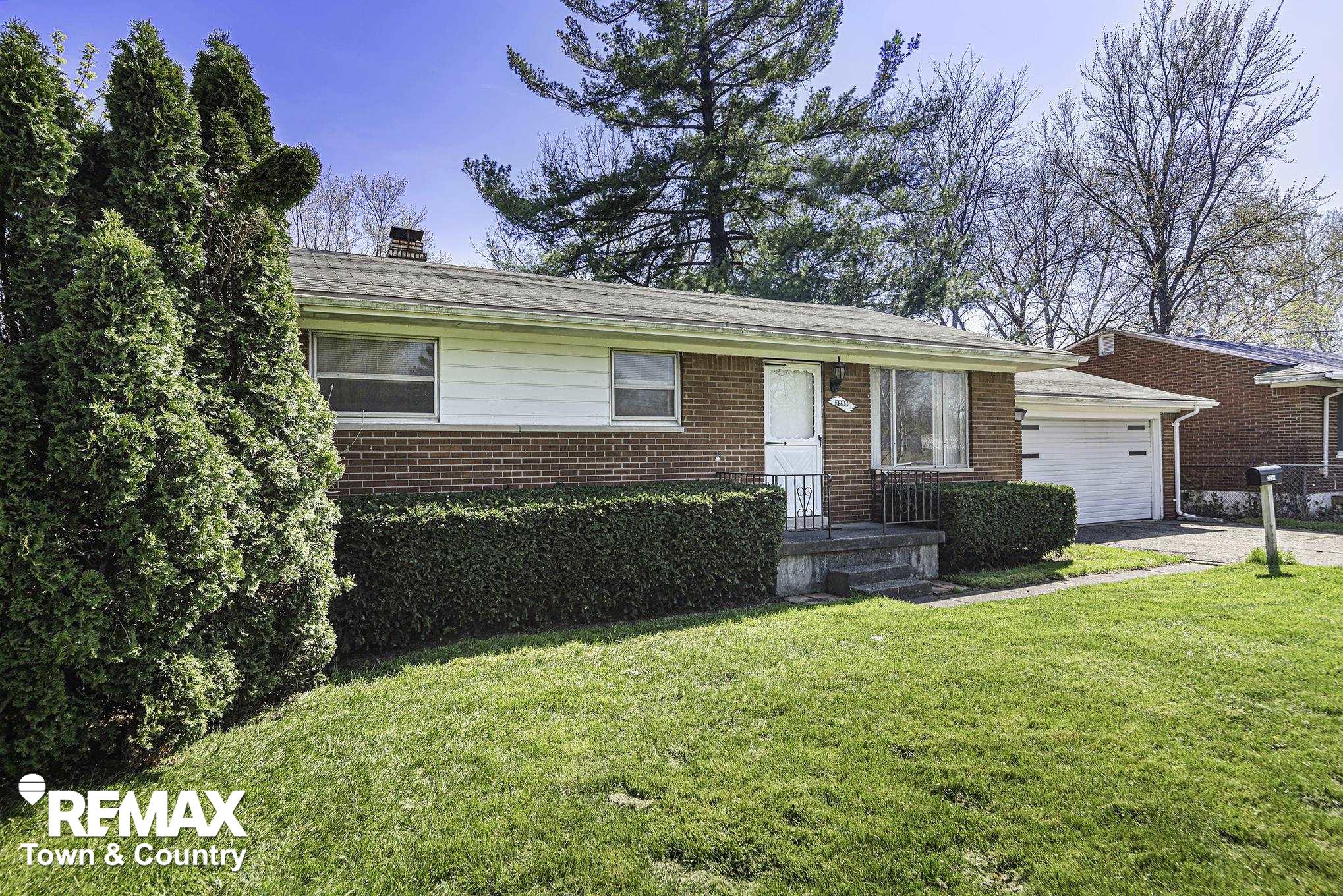 3299 West Pierson Road Flint, MI 48504 - Photo 2 of 14 50107104-1.JPG