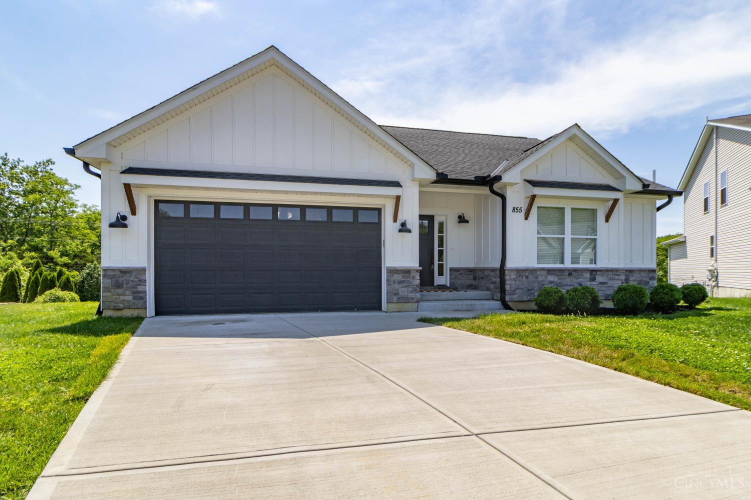 855 Sunrise Ridge Court Maineville, OH 45039 - Photo 2 of 37