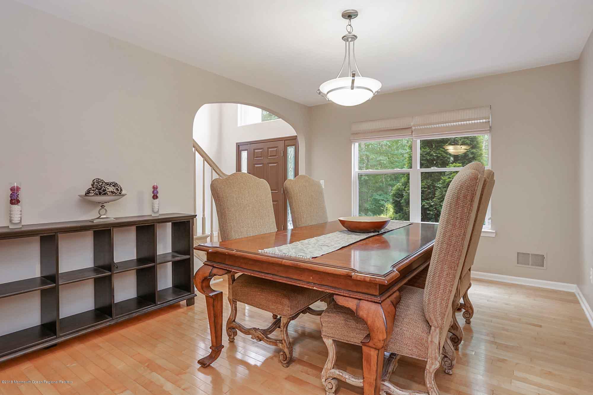 680 Anderson Road Jackson, NJ 08527 - Photo 7 of 31 Dining1