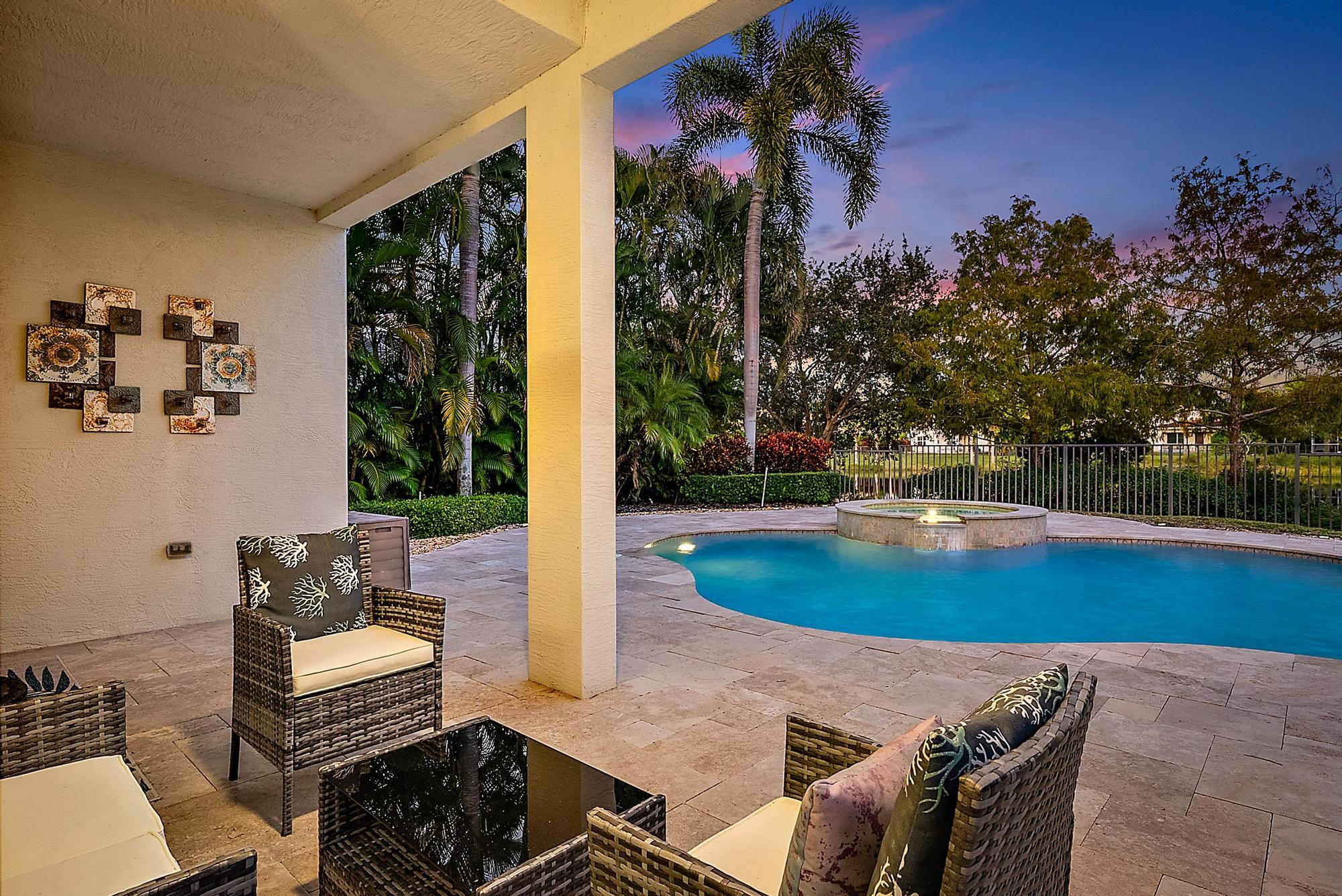 160 Umbrella Place Jupiter, FL 33458 - Photo 4 of 24 a outdoor space with furniture