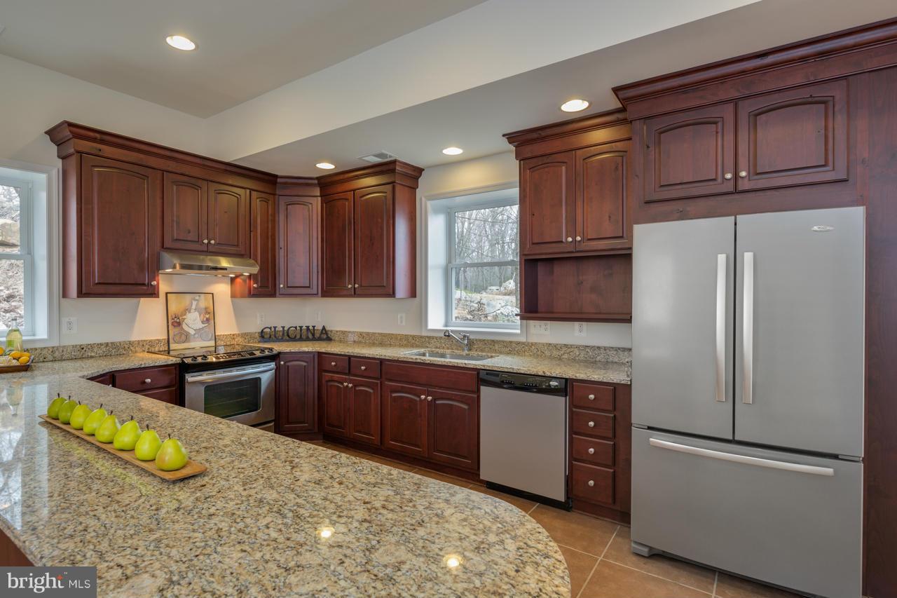 2614 Lookout Road Haymarket, VA 20169 - Photo 13 of 28 Kitchen