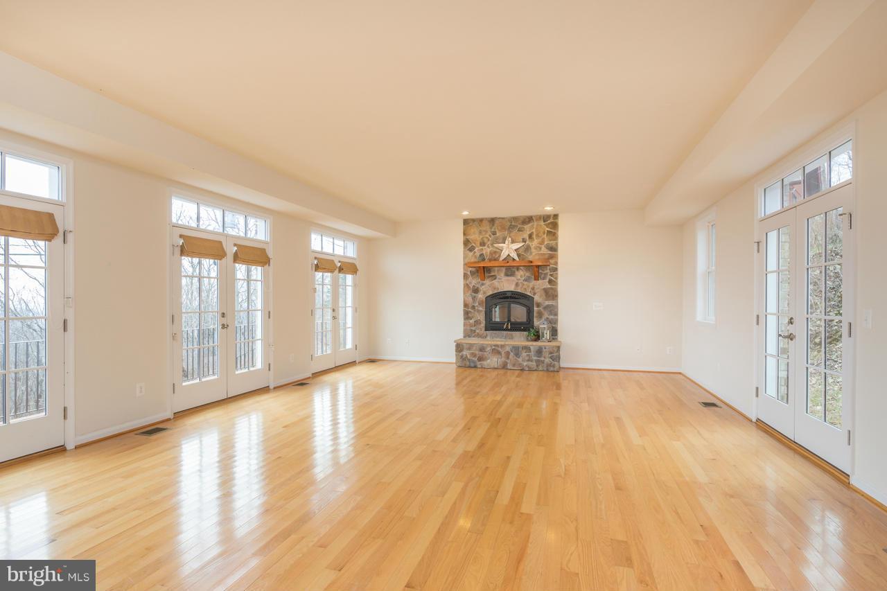 2614 Lookout Road Haymarket, VA 20169 - Photo 8 of 28 Family Room