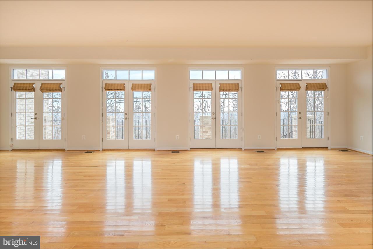 2614 Lookout Road Haymarket, VA 20169 - Photo 10 of 28 Family Room