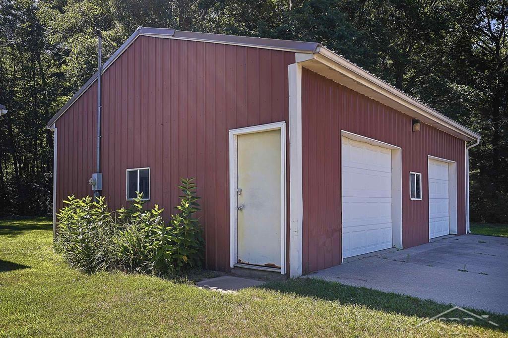 8671 Clarabella Road Clare, MI 48617 - Photo 24 of 29