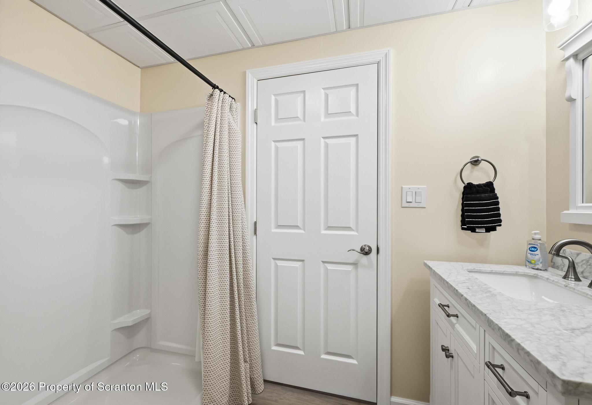 3701 Sinclair Cl, Unit 37A Moosic, PA 18507 - Photo 28 of 36 LL Bath view 2