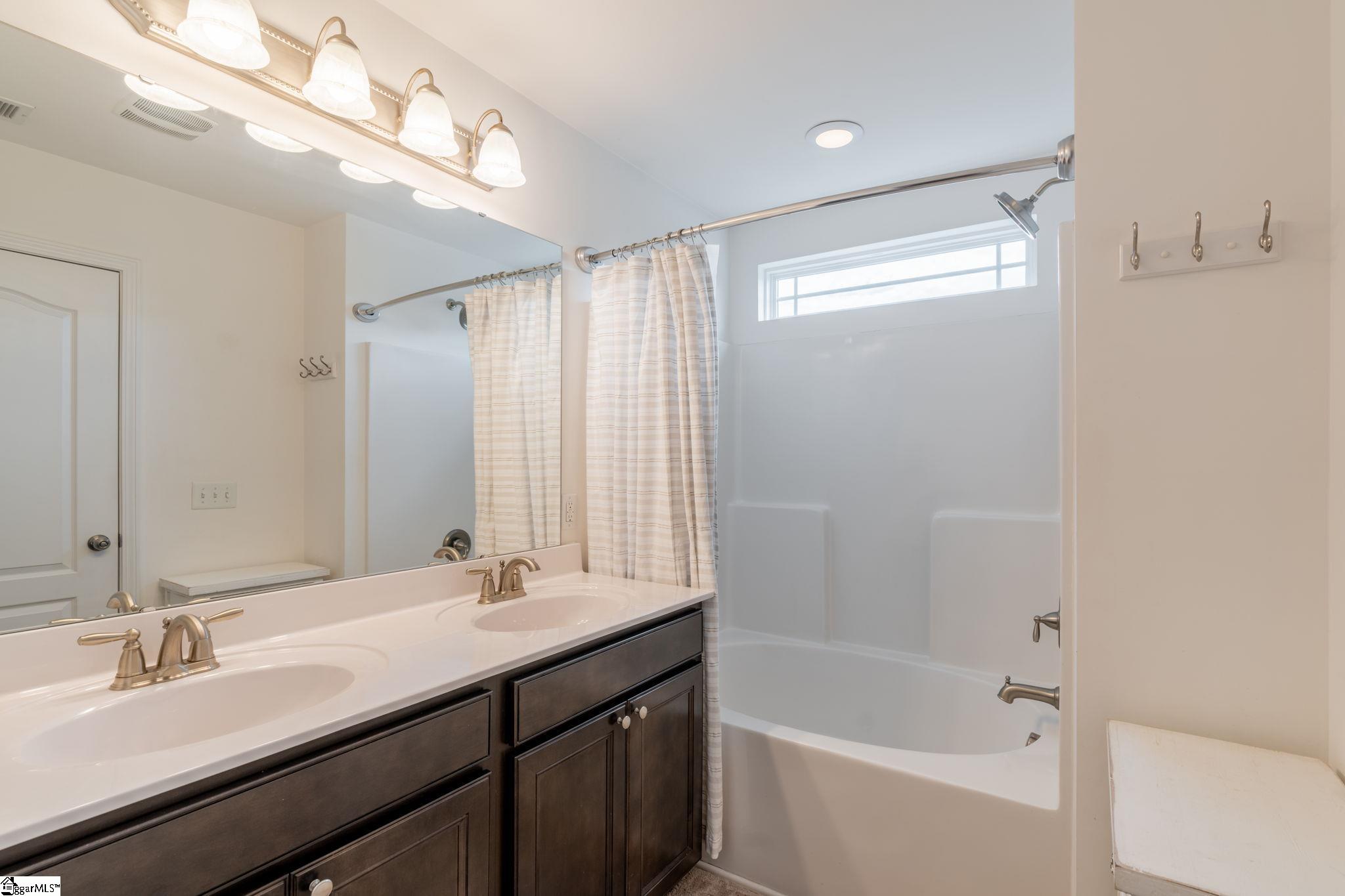 205 Carruth Street Simpsonville, SC 29680 - Photo 19 of 28