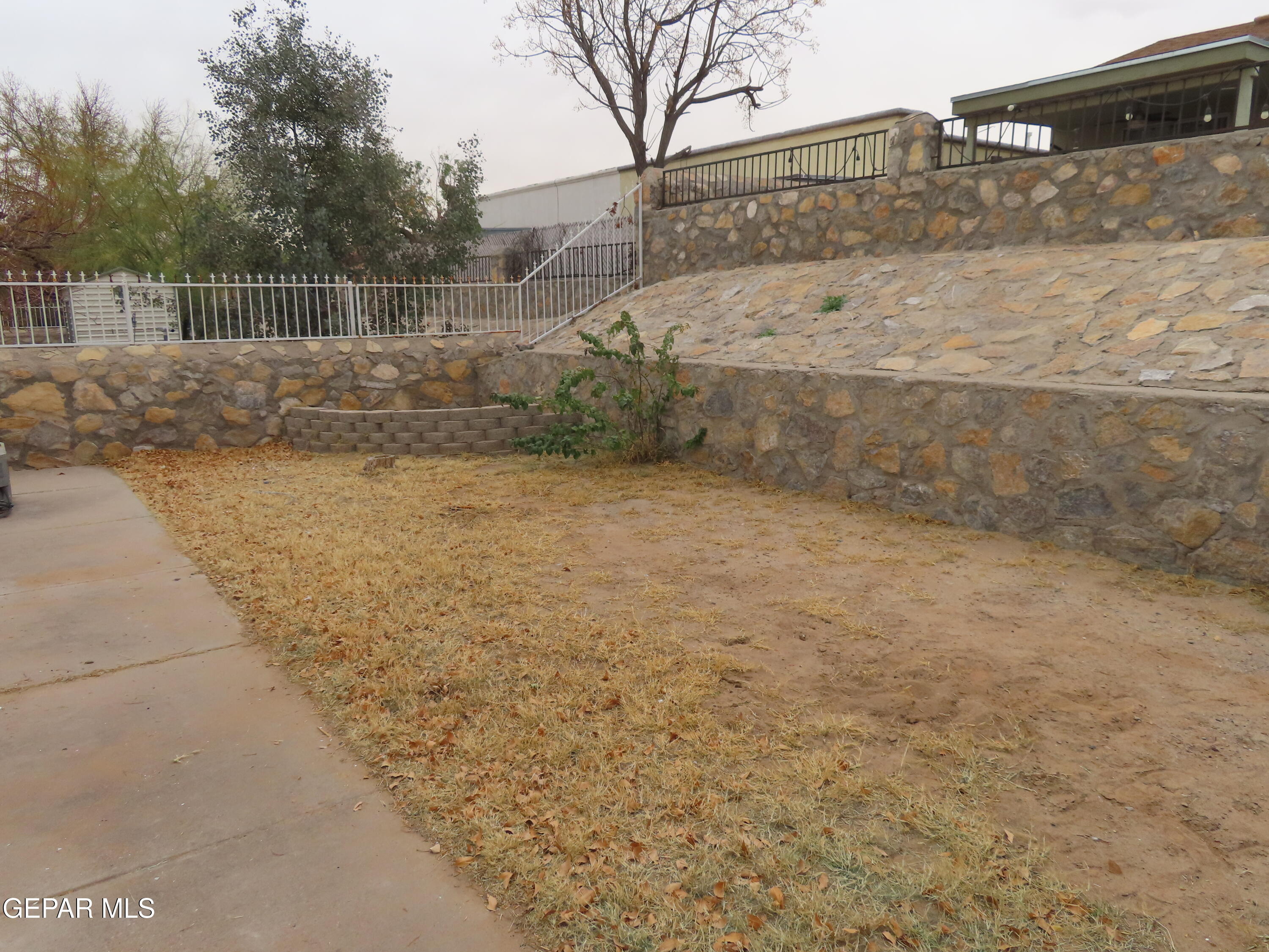 2210 Radford Street El Paso, TX 79903 - Photo 20 of 24 a view of a backyard
