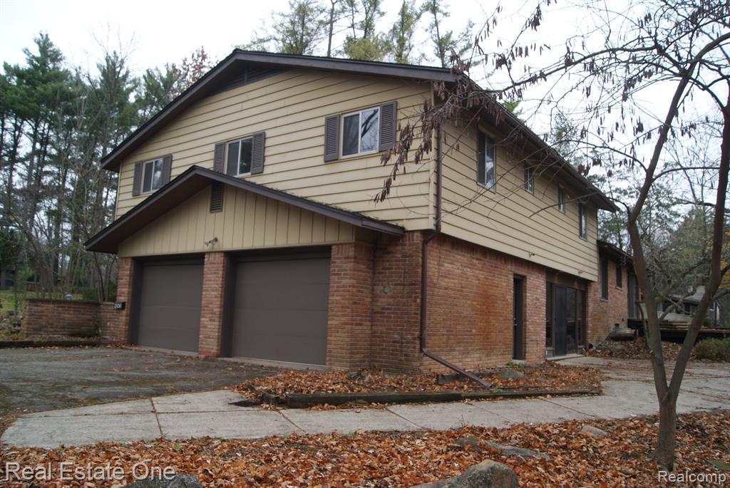 4845 Arrowhead Road West Bloomfield, MI 48323 - Photo 72 of 74 Gallery Image 72