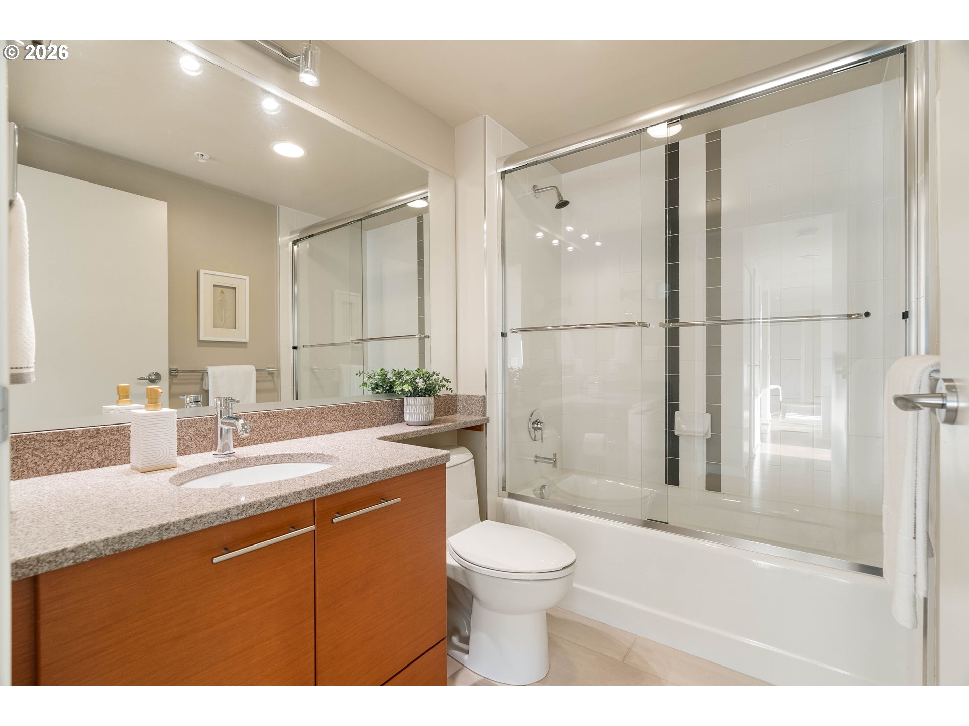 1500 Southwest 11th Avenue, Unit 2302 Portland, OR 97201 - Photo 23 of 37