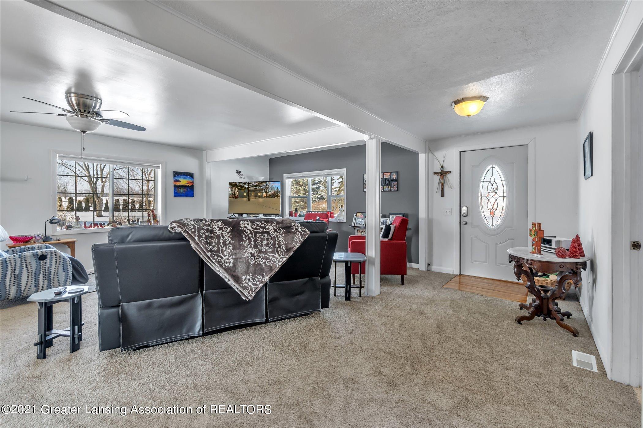 12261 West State Road Grand Ledge, MI 48837 - Photo 12 of 54 12-12261 W State Rd-windowstill-real-est