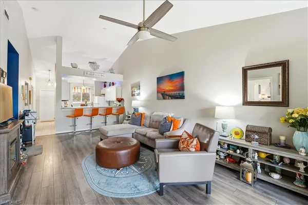 $285,000 | 422 Valerie Way, Unit 202, Naples, FL 34104