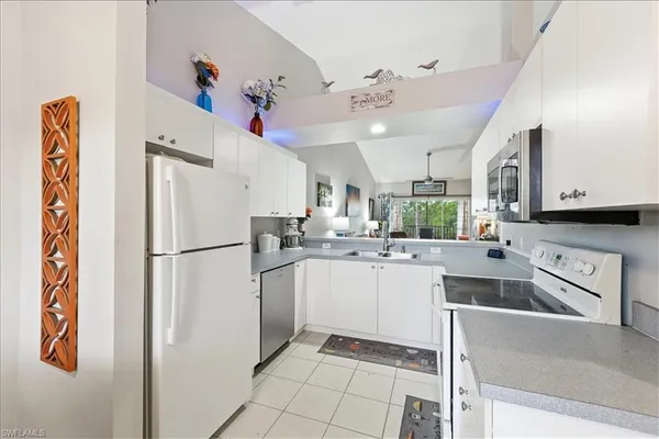 $285,000 | 422 Valerie Way, Unit 202, Naples, FL 34104