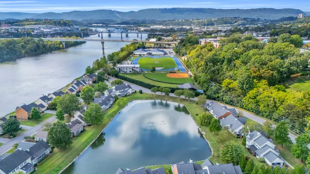 $640,000 | 1091 Constitution Drive, Chattanooga, TN 37405