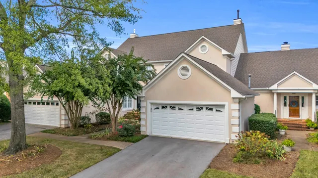 $640,000 | 1091 Constitution Drive, Chattanooga, TN 37405