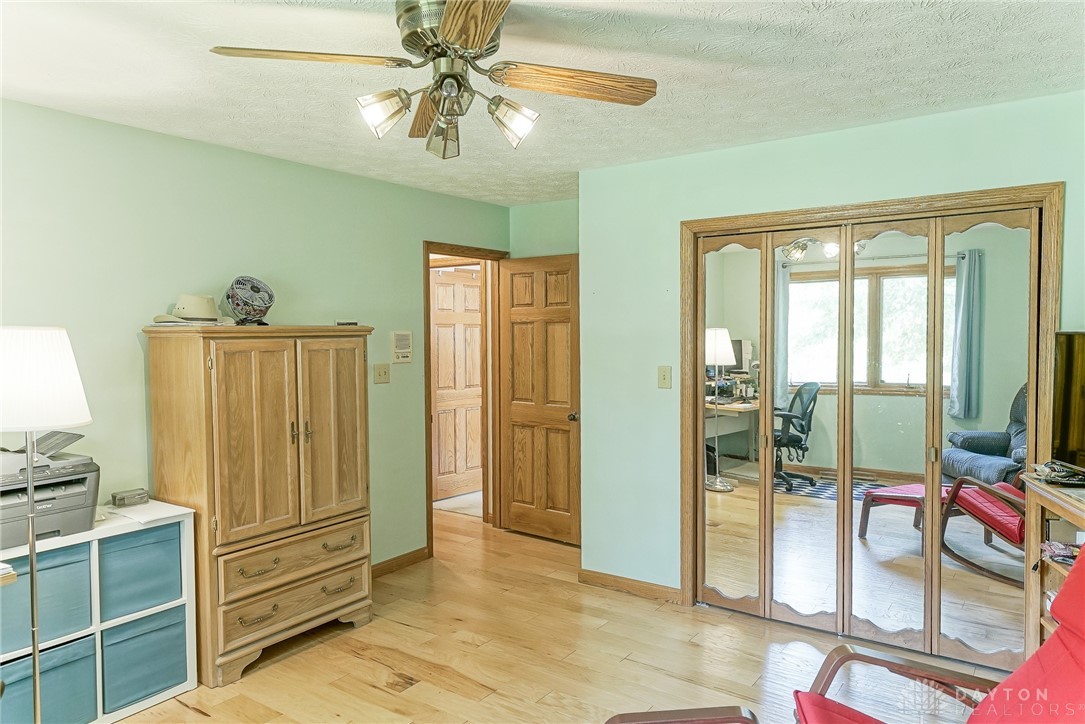 8464 Chambersburg Road Huber Heights, OH 45424 - Photo 19 of 44