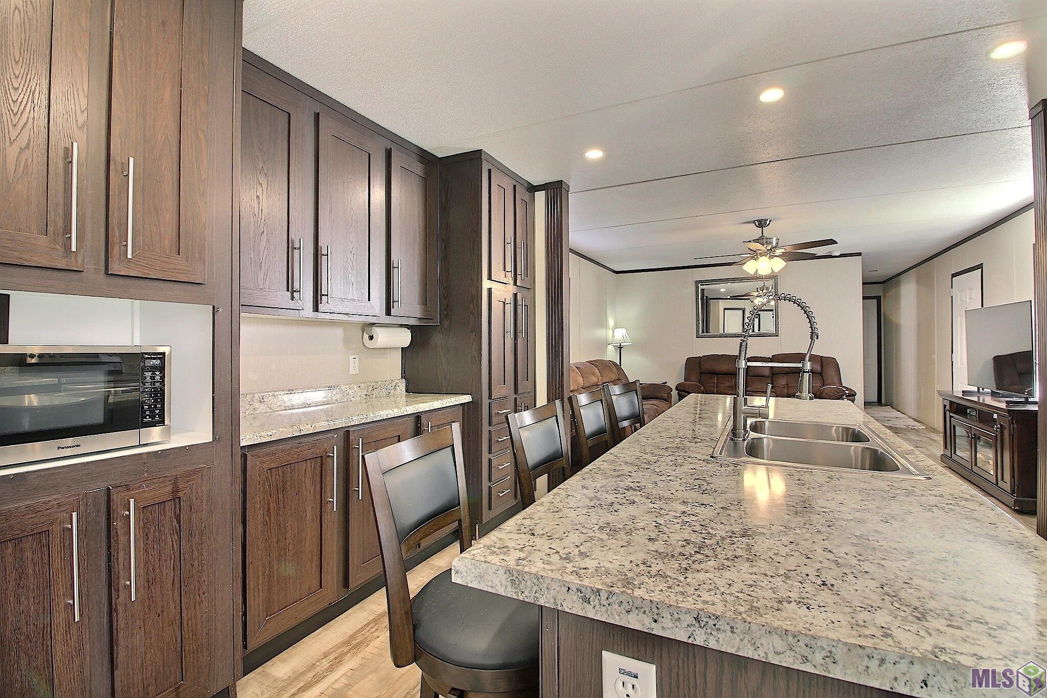 42320 Denver Hurst Road Gonzales, LA 70737 - Photo 9 of 22