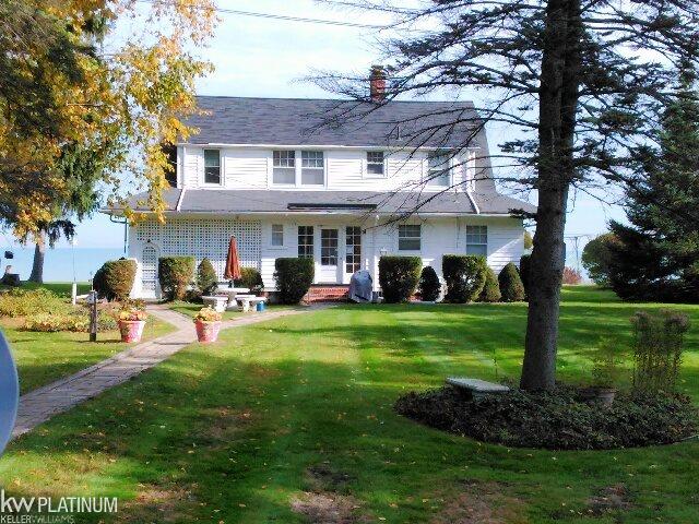 6318 Lakeshore Road Fort Gratiot, MI 48059 - Photo 1 of 46 31370664.JPG