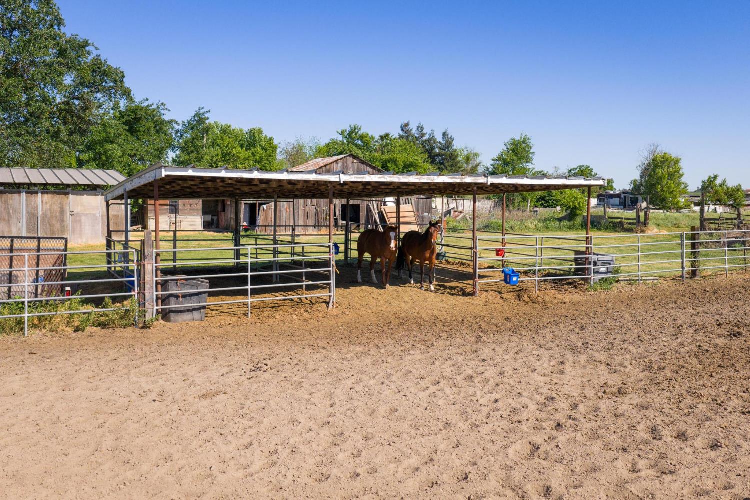 12518 Lone Oak Road Waterford, CA 95386 - Photo 37 of 50 a view of a backyard